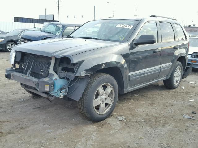 1J4GS48K75C605087 - 2005 JEEP GRAND CHER BLACK photo 2