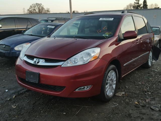 5TDZK22C98S135250 - 2008 TOYOTA SIENNA XLE RED photo 2