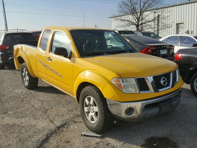 1N6AD06W15C409003 - 2005 NISSAN FRONTIER K YELLOW photo 1