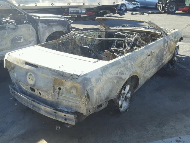1ZVFT85H765235745 - 2006 FORD MUSTANG GT BURN photo 4
