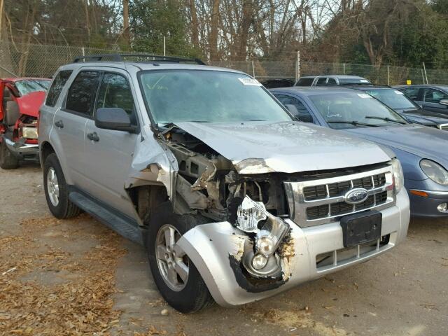 1FMCU93138KD92235 - 2008 FORD ESCAPE XLT SILVER photo 1