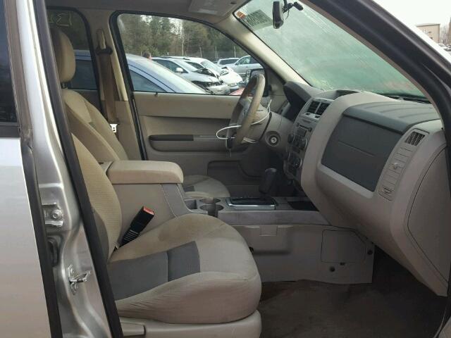 1FMCU93138KD92235 - 2008 FORD ESCAPE XLT SILVER photo 5