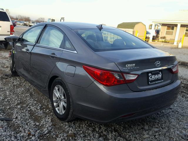 5NPEB4AC2DH731263 - 2013 HYUNDAI SONATA GLS GRAY photo 3