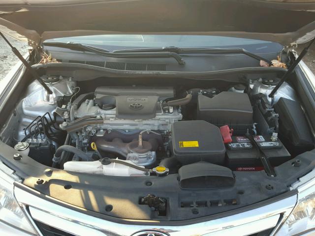 4T4BF1FK8CR269755 - 2012 TOYOTA CAMRY BASE SILVER photo 7