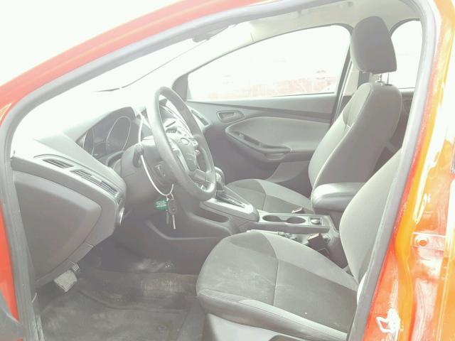 1FAHP3F25CL396895 - 2012 FORD FOCUS SE RED photo 5