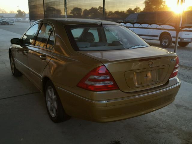 WDBRF61J32F240061 - 2002 MERCEDES-BENZ C 240 GOLD photo 3