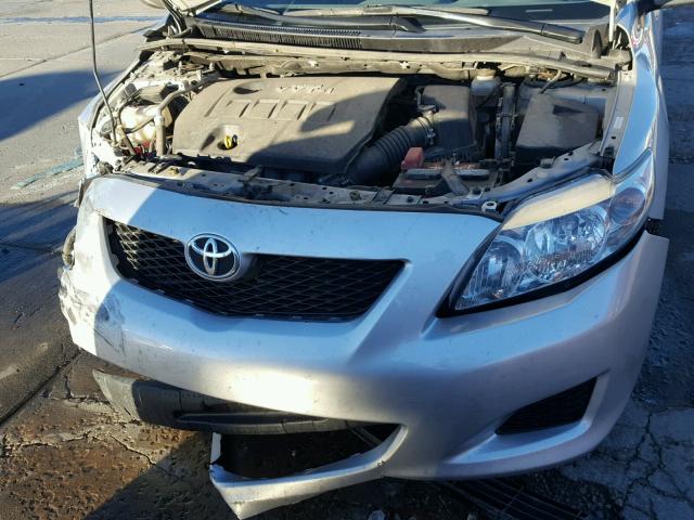 1NXBU4EE0AZ199498 - 2010 TOYOTA COROLLA BA SILVER photo 7