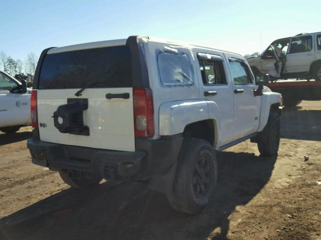 5GTEN13E188108315 - 2008 HUMMER H3 WHITE photo 4