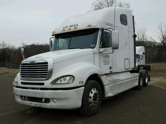 1FUJA6CV77LW87054 - 2007 FREIGHTLINER CONVENTION WHITE photo 2