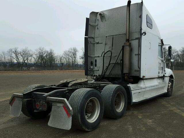 1FUJA6CV77LW87054 - 2007 FREIGHTLINER CONVENTION WHITE photo 4