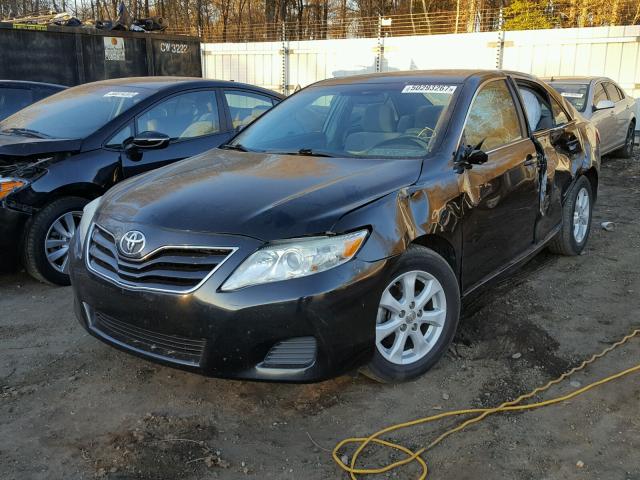 4T1BF3EK0AU075970 - 2010 TOYOTA CAMRY BASE GRAY photo 2