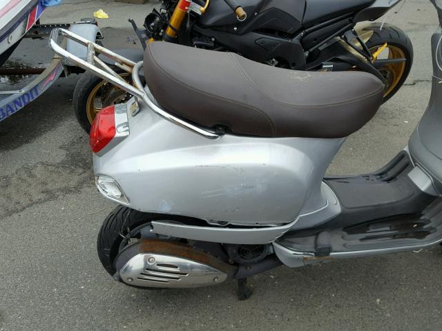 ZAPM448F1A5018399 - 2010 VESPA LX 150 GRAY photo 6