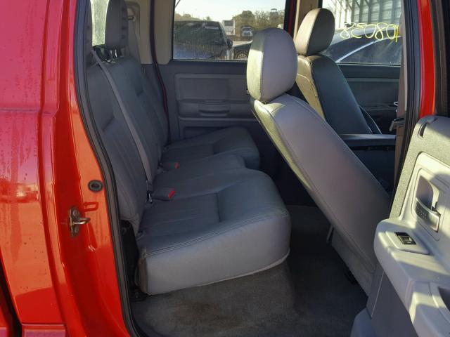 1D7HE58N16S501631 - 2006 DODGE DAKOTA QUA RED photo 6