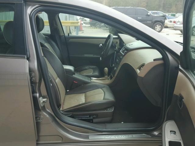 1G1ZE5E73AF141793 - 2010 CHEVROLET MALIBU LTZ 棕色 照片 5