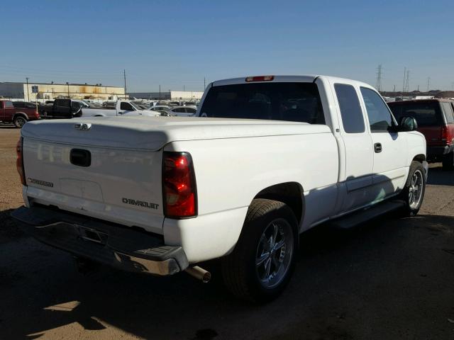 2GCEC19T151174929 - 2005 CHEVROLET SILVERADO WHITE photo 4