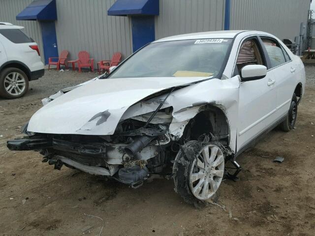 1HGCM66497A105964 - 2007 HONDA ACCORD SE WHITE photo 2