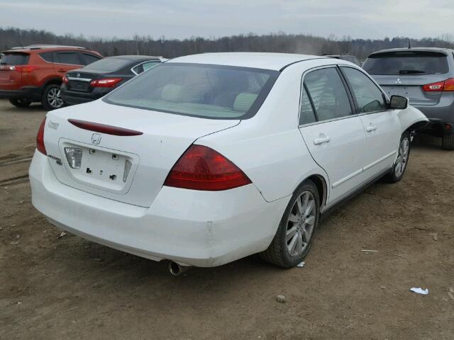 1HGCM66497A105964 - 2007 HONDA ACCORD SE WHITE photo 4