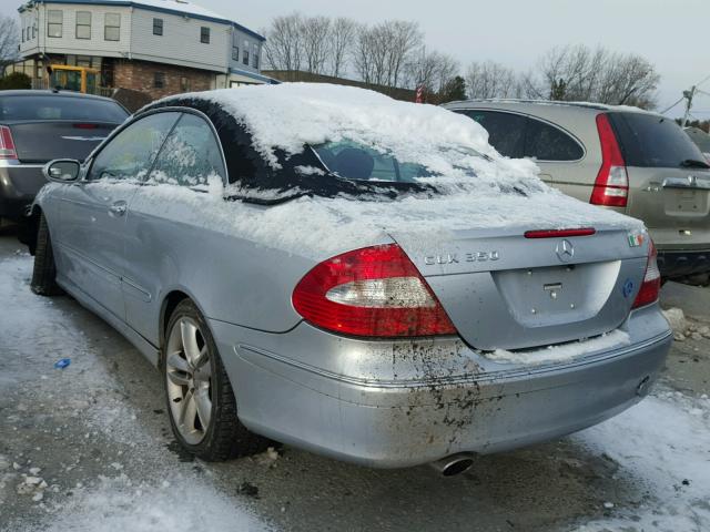 WDBTJ56J66F186509 - 2006 MERCEDES-BENZ CLK 350 SILVER photo 3