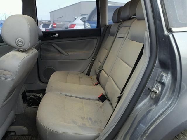 WVWCE63B75E133198 - 2005 VOLKSWAGEN PASSAT GLS GRAY photo 6