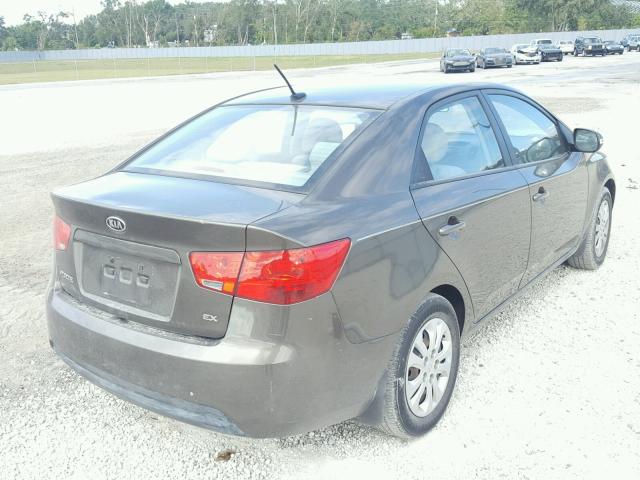 KNAFU4A21A5214695 - 2010 KIA FORTE EX GREEN photo 4