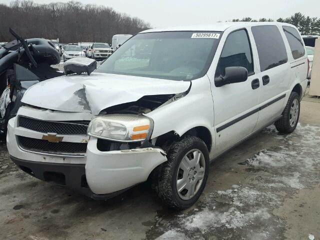 1GBDV131X7D172640 - 2007 CHEVROLET UPLANDER I WHITE photo 2