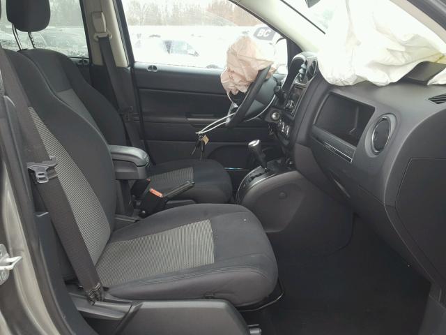 1C4NJDBB3CD514513 - 2012 JEEP COMPASS SP GRAY photo 5