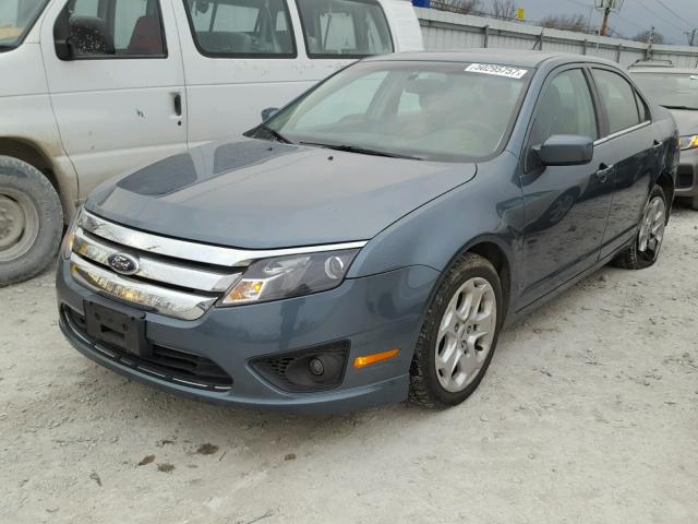 3FAHP0HA8BR183572 - 2011 FORD FUSION SE BLUE photo 2