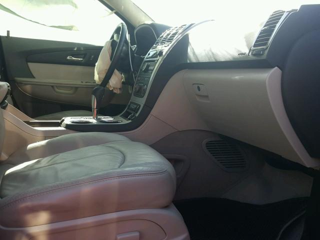 1GKLRMED1AJ173841 - 2010 GMC ACADIA SLT თეთრი ფოტო 5