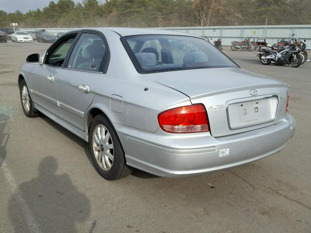 KMHWF35H55A113092 - 2005 HYUNDAI SONATA GLS SILVER photo 3