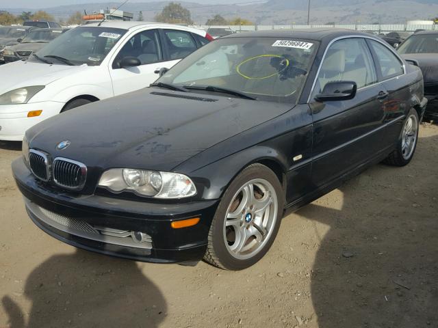 WBABN53443PH03053 - 2003 BMW 330 CI BLACK photo 2