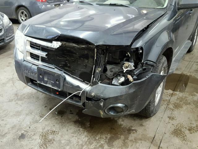 1FMCU92Z78KC45214 - 2008 FORD ESCAPE XLS GRAY photo 9