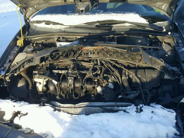 1FAHP34N67W107671 - 2007 FORD FOCUS ZX4 GRAY photo 7