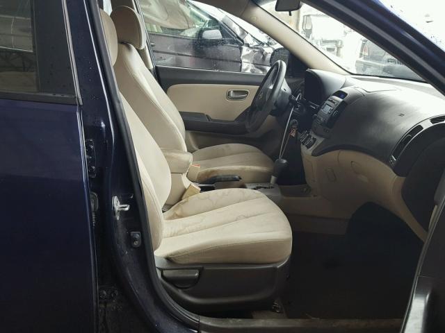 KMHDU46D68U389850 - 2008 HYUNDAI ELANTRA GL BLUE photo 5