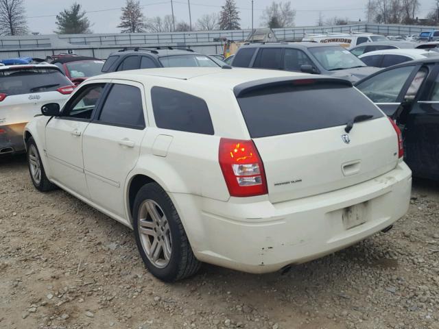 2D4GV58295H599330 - 2005 DODGE MAGNUM R/T WHITE photo 3