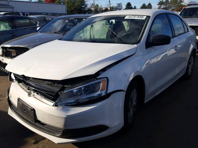 3VW2K7AJ4EM230113 - 2014 VOLKSWAGEN JETTA BASE WHITE photo 2