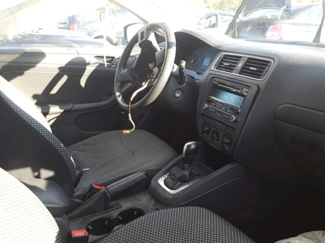 3VW2K7AJ4EM230113 - 2014 VOLKSWAGEN JETTA BASE WHITE photo 5