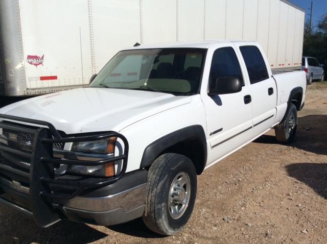 1GCGC13U53F131727 - 2003 CHEVROLET SILVERADO WHITE photo 2