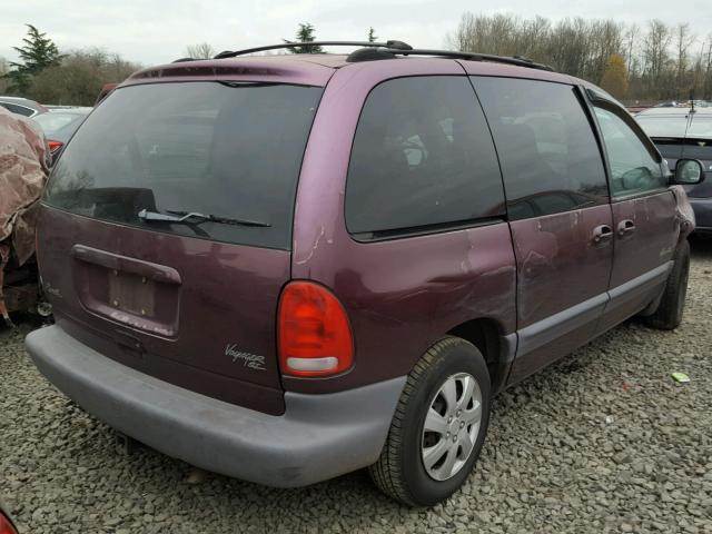 1P4GP45G7XB510329 - 1999 PLYMOUTH VOYAGER SE MAROON photo 4