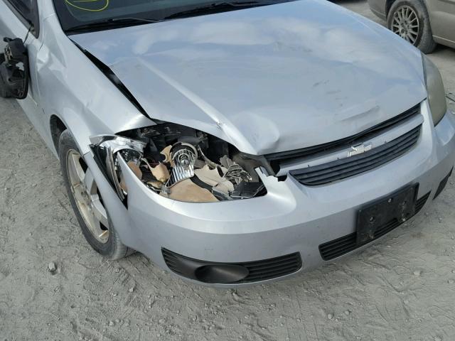 1G1AL18F287173170 - 2008 CHEVROLET COBALT LT SILVER photo 9