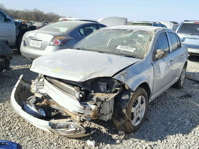 1G1AK52F557604387 - 2005 CHEVROLET COBALT SILVER photo 2