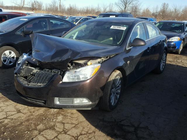 W04GN5EC2B1091442 - 2011 BUICK REGAL CXL BROWN photo 2