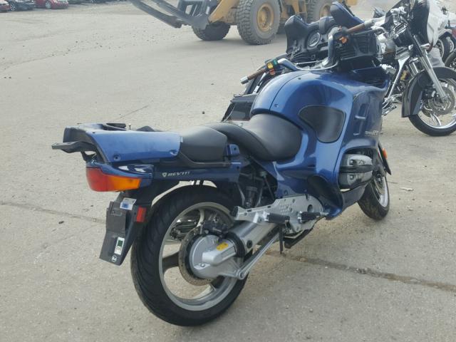 WB1041802T0441600 - 1996 BMW R1100 RT BLUE photo 4