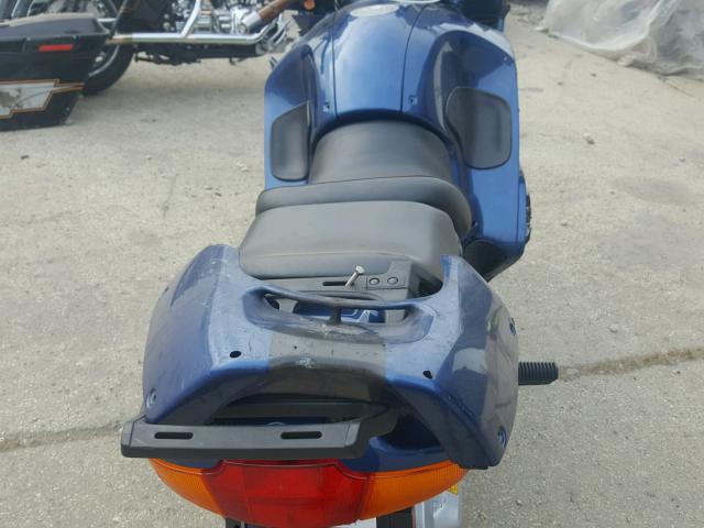 WB1041802T0441600 - 1996 BMW R1100 RT BLUE photo 6