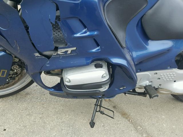 WB1041802T0441600 - 1996 BMW R1100 RT BLUE photo 7