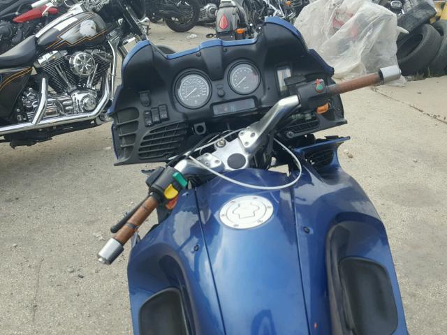 WB1041802T0441600 - 1996 BMW R1100 RT BLUE photo 9