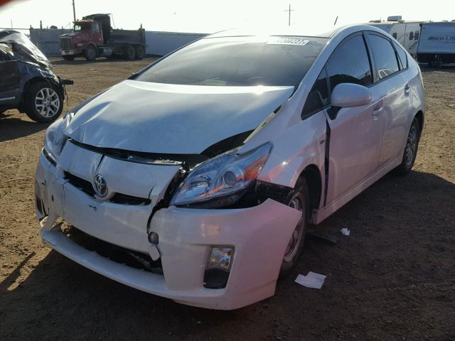 JTDKN3DU6A0025642 - 2010 TOYOTA PRIUS WHITE photo 2