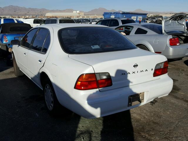 JN1CA21D8ST670455 - 1995 NISSAN MAXIMA GLE WHITE photo 3