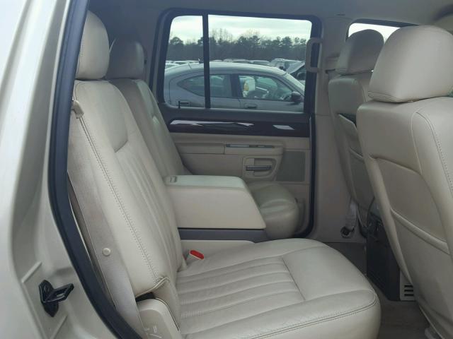 5LMEU88H94ZJ21557 - 2004 LINCOLN AVIATOR TAN photo 6