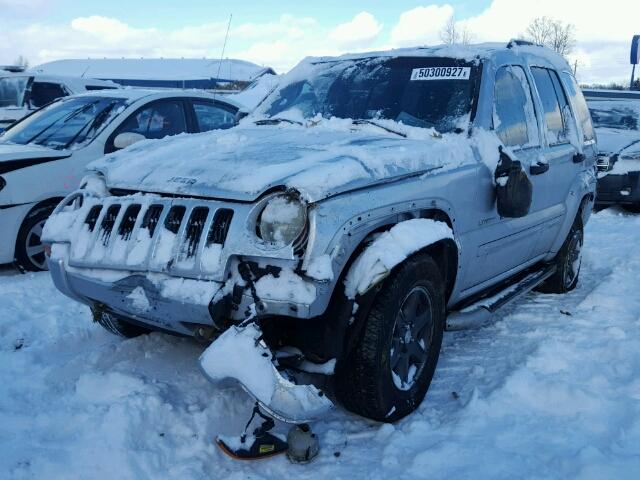 1J4GK38K42W366120 - 2002 JEEP LIBERTY RE SILVER photo 2