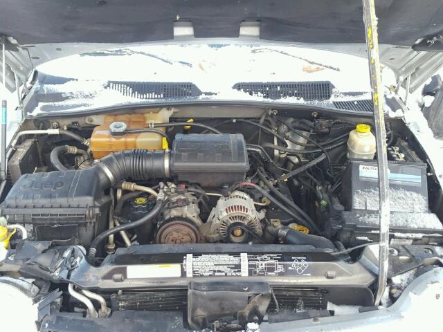 1J4GK38K42W366120 - 2002 JEEP LIBERTY RE SILVER photo 7